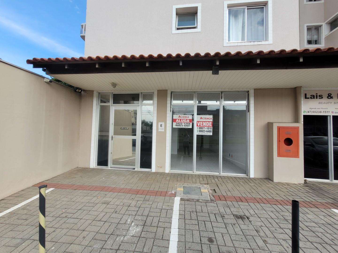 Cjto Comercial/sala para venda no Floresta em Joinville com 0m² por R$ 300.000,00