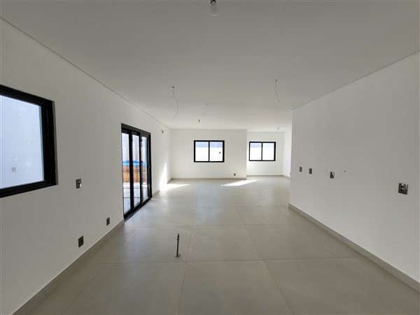 Sobrado para venda no Vila Nova em Joinville com 0m² por R$ 1.850.000,00