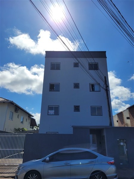 Apartamento para locacao no Comasa em Joinville com 0m² por R$ 1.500,00