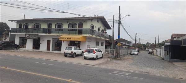 Sobrado para venda no Itaum em Joinville com 713m² por R$ 3.500.000,00