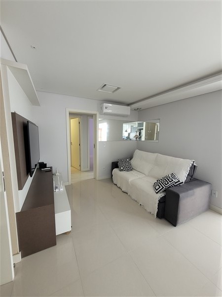 Apartamento para locacao no America em Joinville com 0m² por R$ 4.000,00