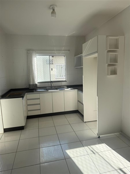 Apartamento para locacao no Comasa em Joinville com 0m² por R$ 1.650,00
