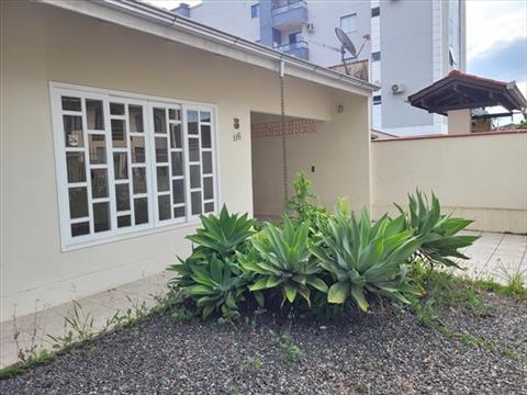 Casa Residencial para venda no Iririu em Joinville com 543m² por R$ 650.000,00