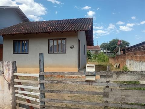 Casa Residencial para venda no Jarivatuba em Joinville com 360m² por R$ 380.000,00