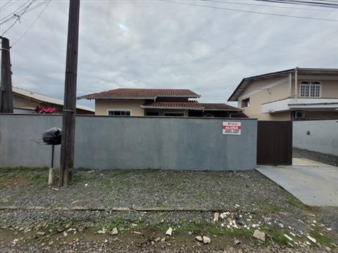 Casa Residencial para locacao no Jardim Paraiso em Joinville com 345m² por R$ 2.300,00