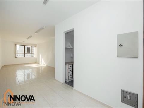 Cjto Comercial/sala para locacao no Centro em Curitiba com 50m² por R$ 700,00