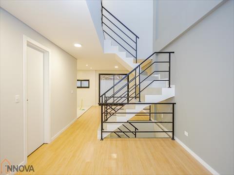 Casa em Condomínio para venda no Santa Candida em Curitiba com 151m² por R$ 840.000,00