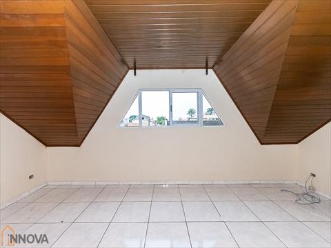 Sobrado para venda no Uberaba em Curitiba com 148m² por R$ 649.000,00