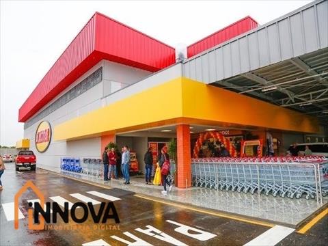 Ponto de Comercio para locacao no Planta Santa Lucia em Piraquara com 4m² por R$ 1.500,00