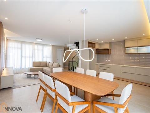 Casa em Condomínio para venda no Xaxim em Curitiba com 240m² por R$ 1.890.000,00