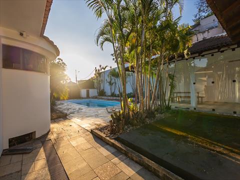 Casa Residencial para locacao no Bom Retiro em Curitiba com 465m² por R$ 13.000,00