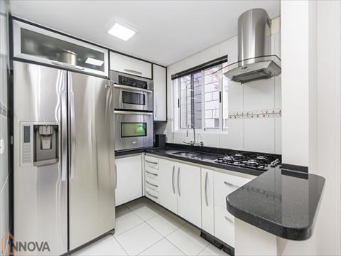Sobrado em Condomínio para venda no Xaxim em Curitiba com 144m² por R$ 870.000,00