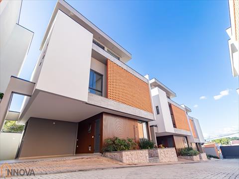 Casa em Condomínio para venda no Xaxim em Curitiba com 240m² por R$ 1.471.000,00