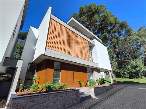 Casa em Condomínio para venda no Xaxim em Curitiba com 267m² por R$ 1.567.000,00