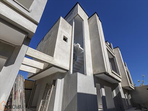 Sobrado em Condomínio para venda no Capao Raso em Curitiba com 128m² por R$ 898.000,00