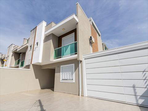 Sobrado para locacao no Xaxim em Curitiba com 165m² por R$ 6.500,00