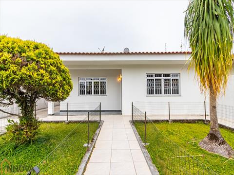 Casa Residencial para locacao no Hauer em Curitiba com 135m² por R$ 7.500,00