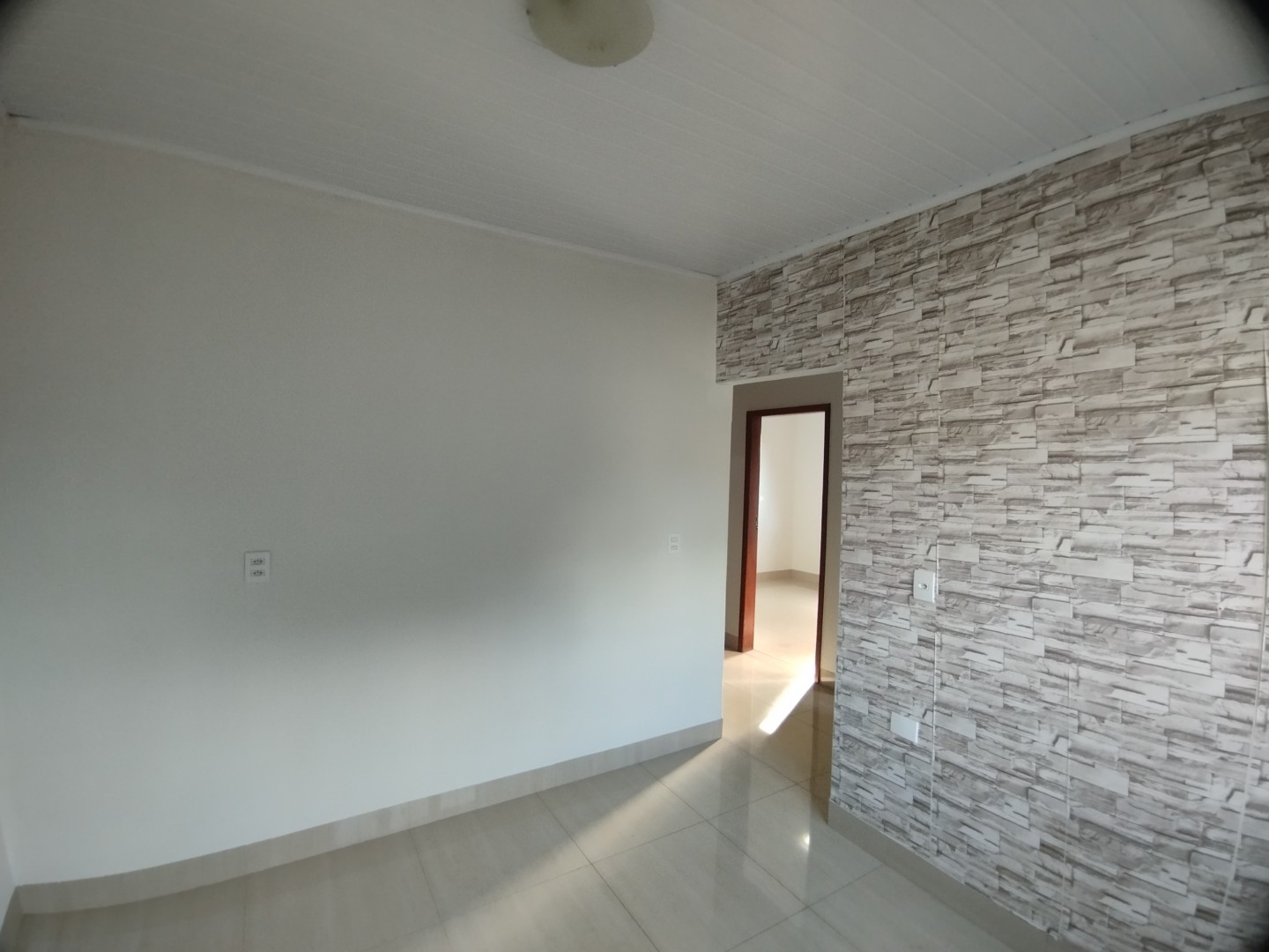 Casa Residencial para locacao no Zona VI em Umuarama com 0m² por R$ 1.500,00