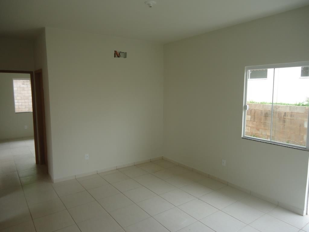Casa Residencial para locacao no Zona VI em Umuarama com 0m² por R$ 900,00