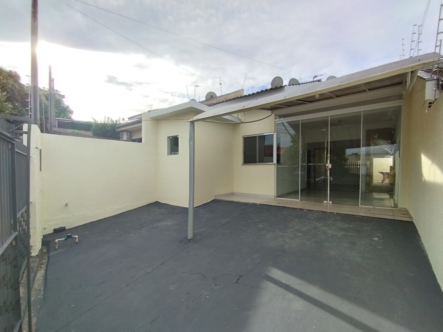 Casa Residencial para locacao no Parque Taruma em Umuarama com 148m² por R$ 1.100,00