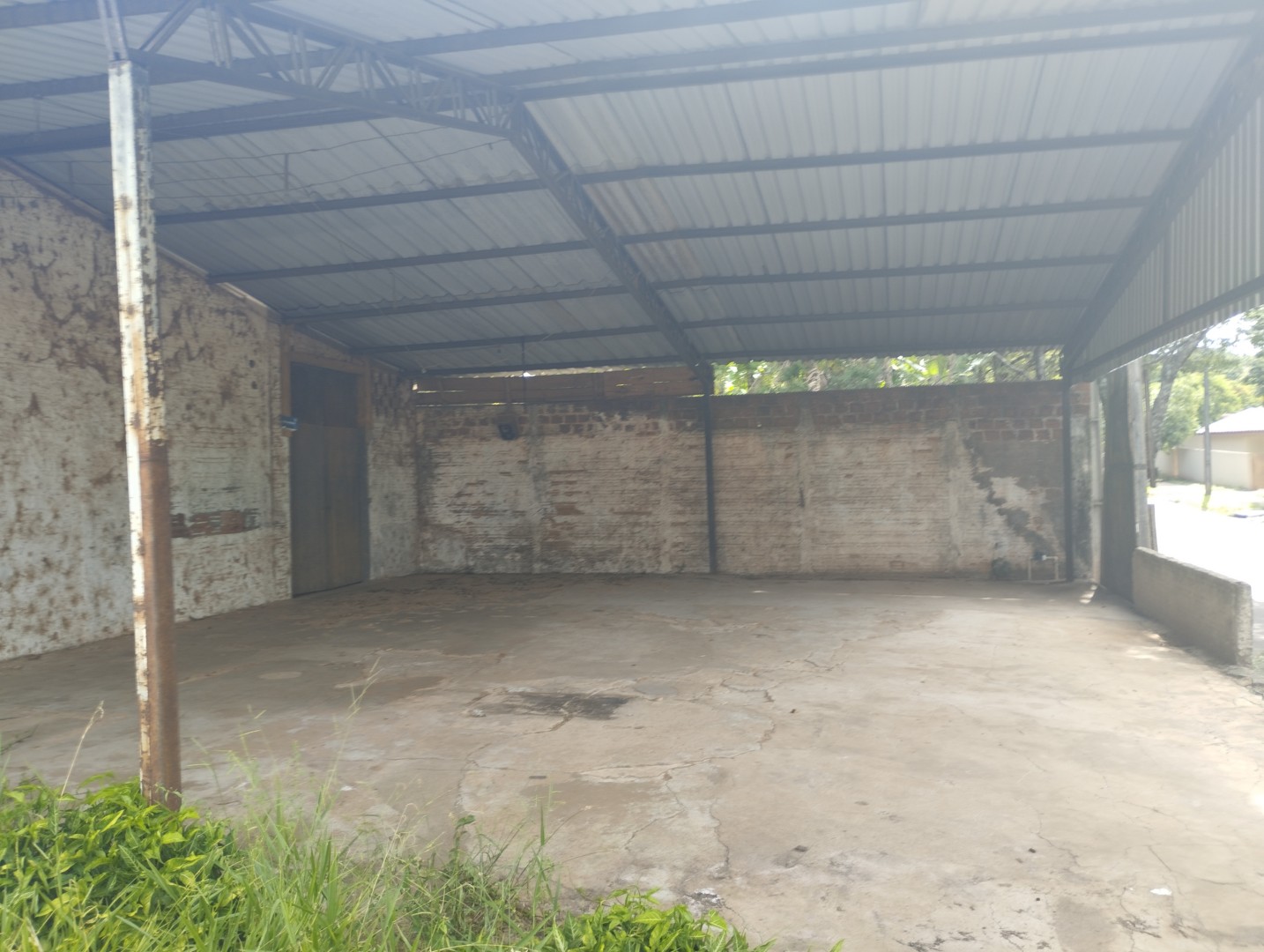 Barracão/galpão para locacao no Jardim Sao Cristovao em Umuarama com 0m² por R$ 2.000,00