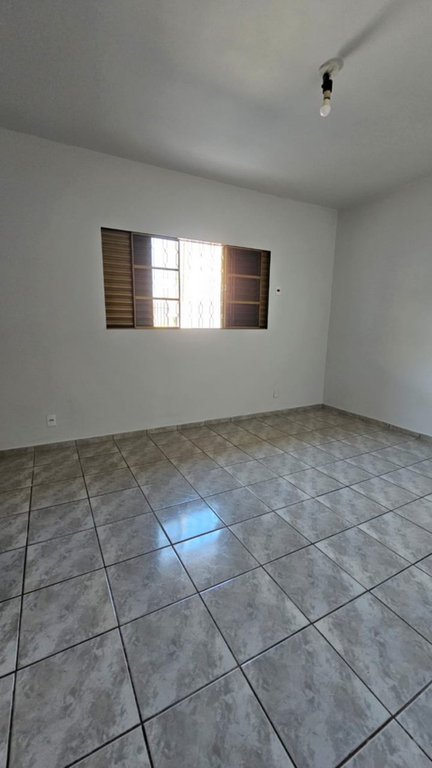 Casa para venda no Parque San Remo II em Umuarama com 180m² por R$ 280.000,00