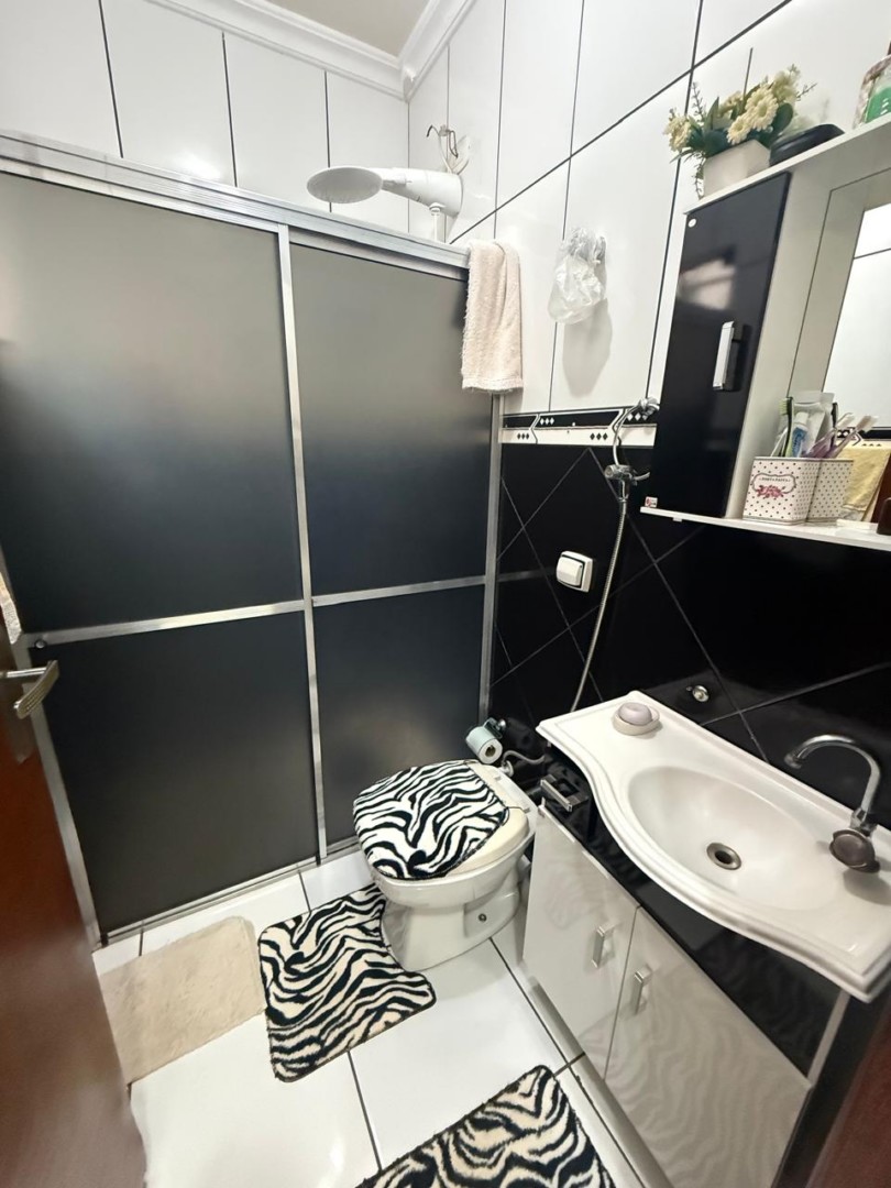 Casa para venda no Zona I em Umuarama com 199,22m² por R$ 880.000,00