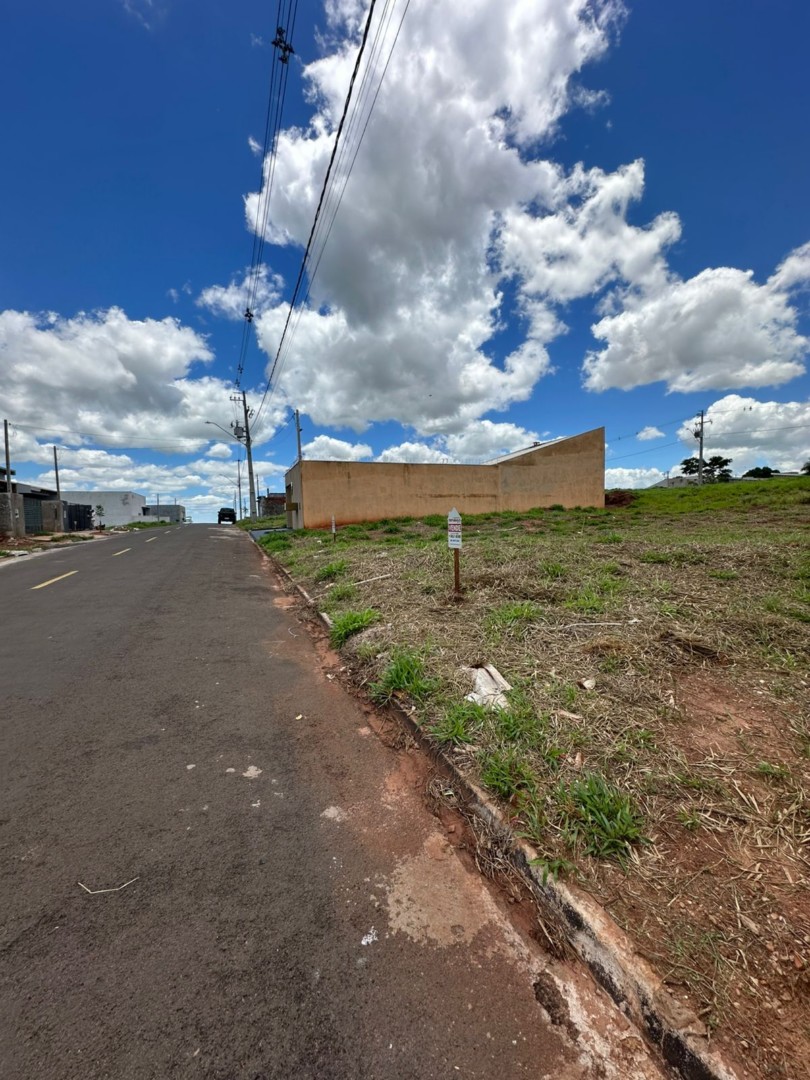 Terreno para venda no Parque Residencial Bela Casa em Umuarama com 135,38m² por R$ 45.000,00