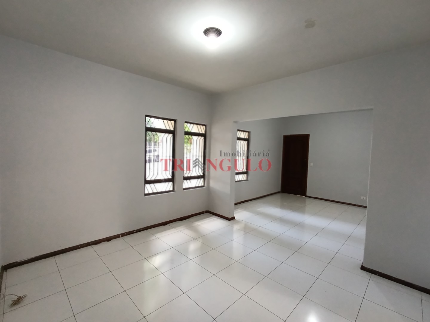 Casa Residencial para locacao no Zona II em Umuarama com 0m² por R$ 2.300,00