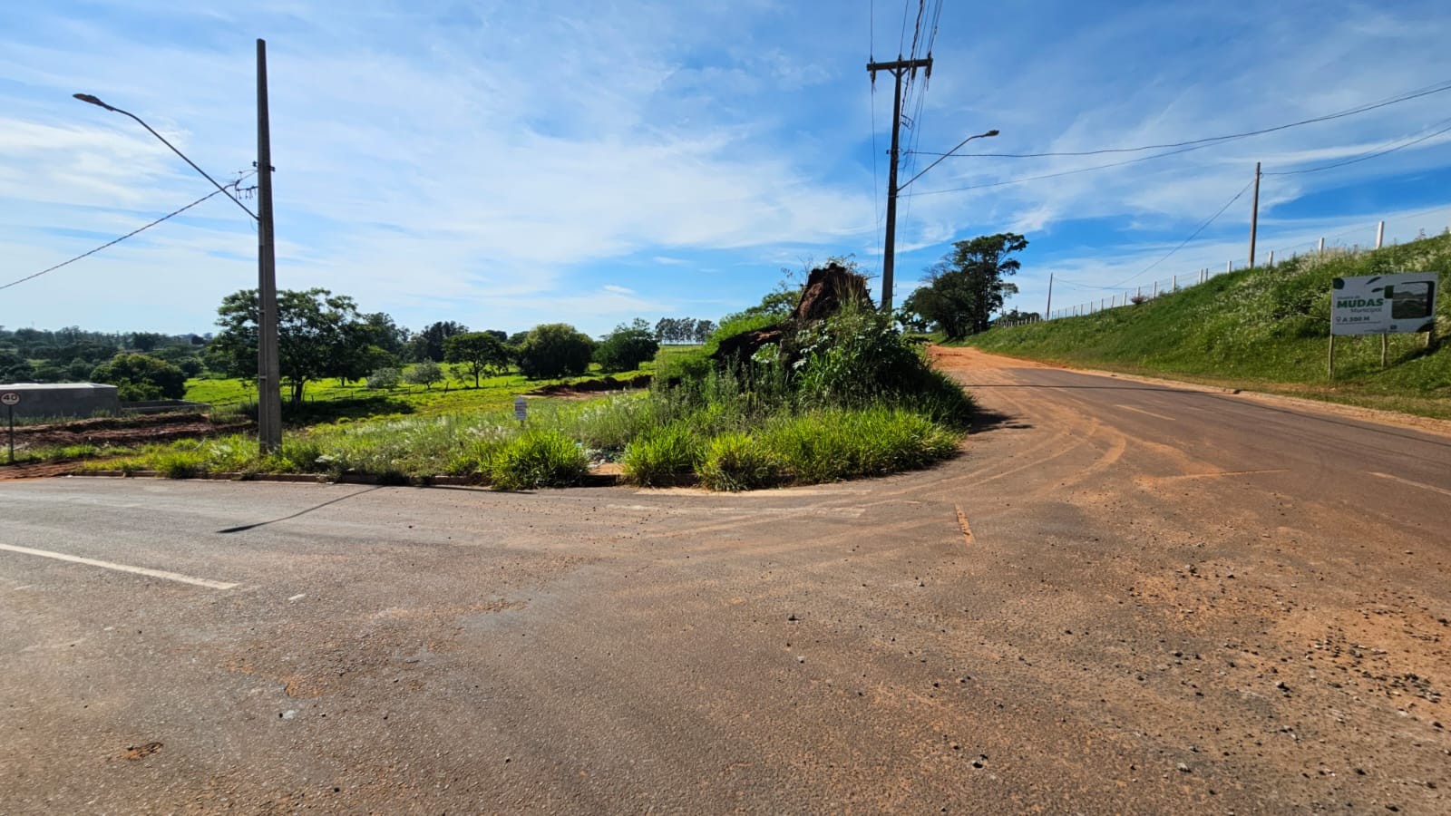 Terreno para venda no Jardim Pimentel II em Umuarama com 222,7m² por R$ 44.540,00