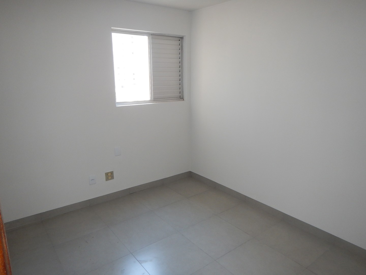 Apartamento para venda no Zona III em Umuarama com 96,82m² por R$ 250.000,00
