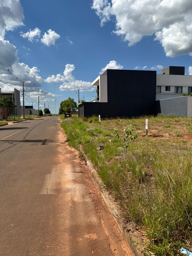 Terreno para venda no Jardim Trianon em Umuarama com 192m² por R$ 100.000,00