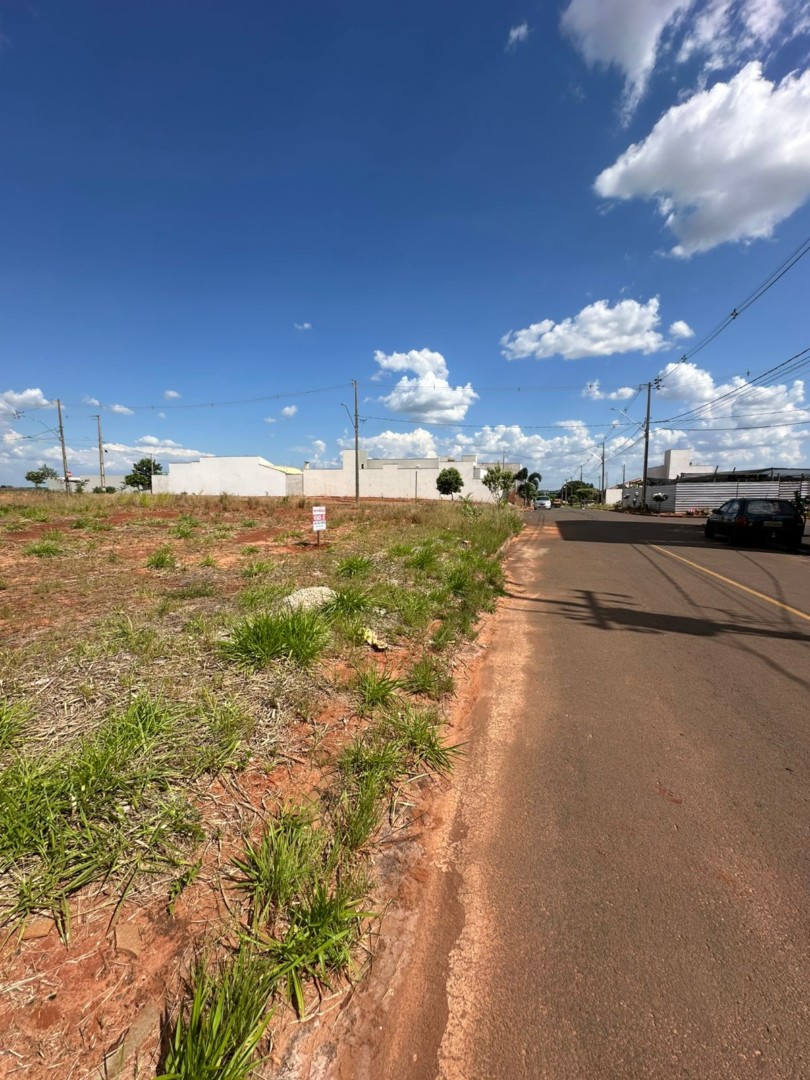 Terreno para venda no Jardim Trianon em Umuarama com 192m² por R$ 100.000,00