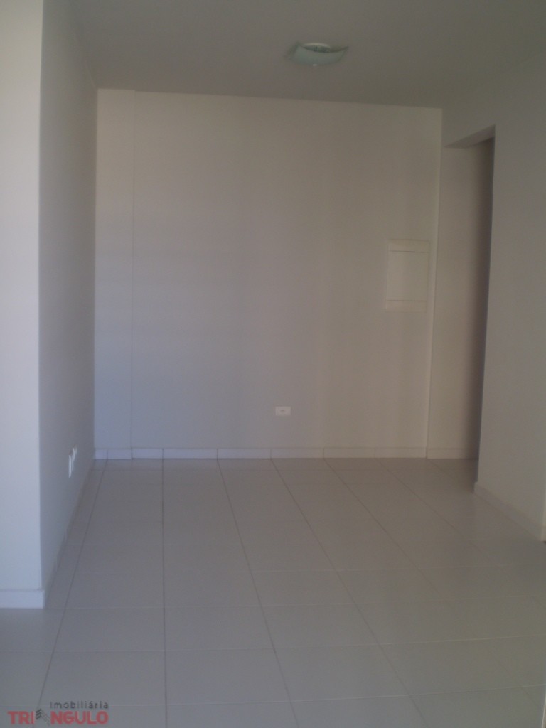 Apartamento para locacao no Jardim dos Principes em Umuarama com 0m² por R$ 1.400,00