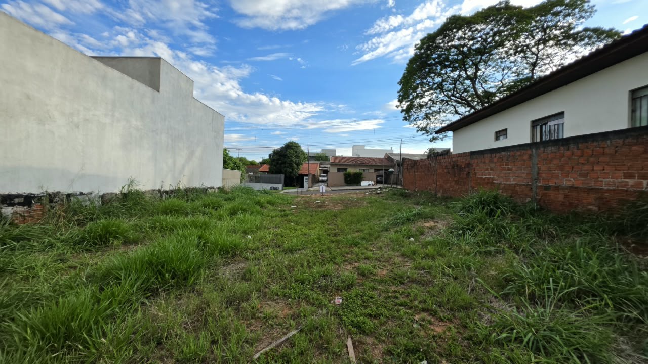 Terreno para venda no Jardim Social em Umuarama com 360m² por R$ 127.000,00