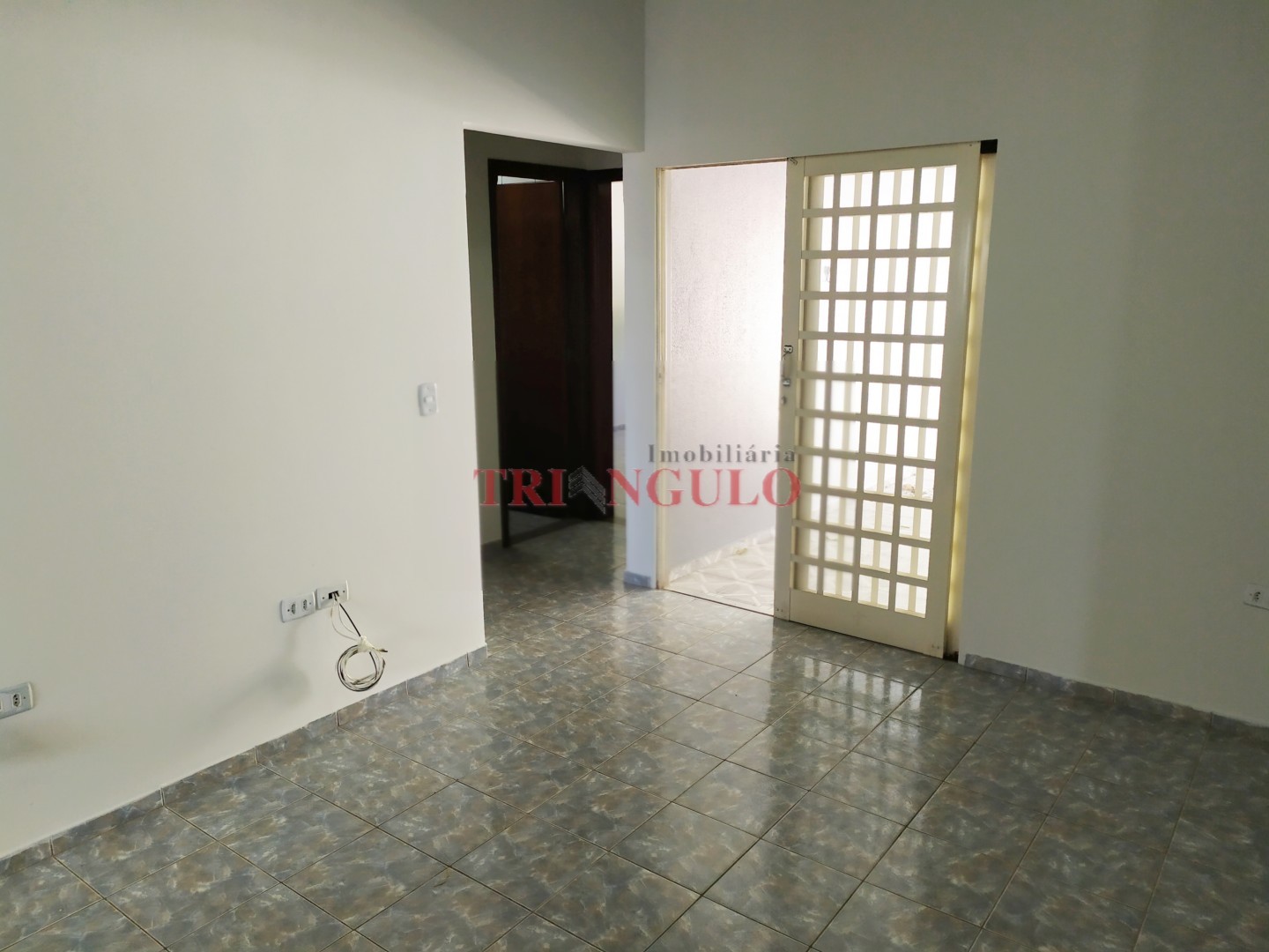 Casa Residencial para locacao no Zona VI em Umuarama com 0m² por R$ 1.000,00
