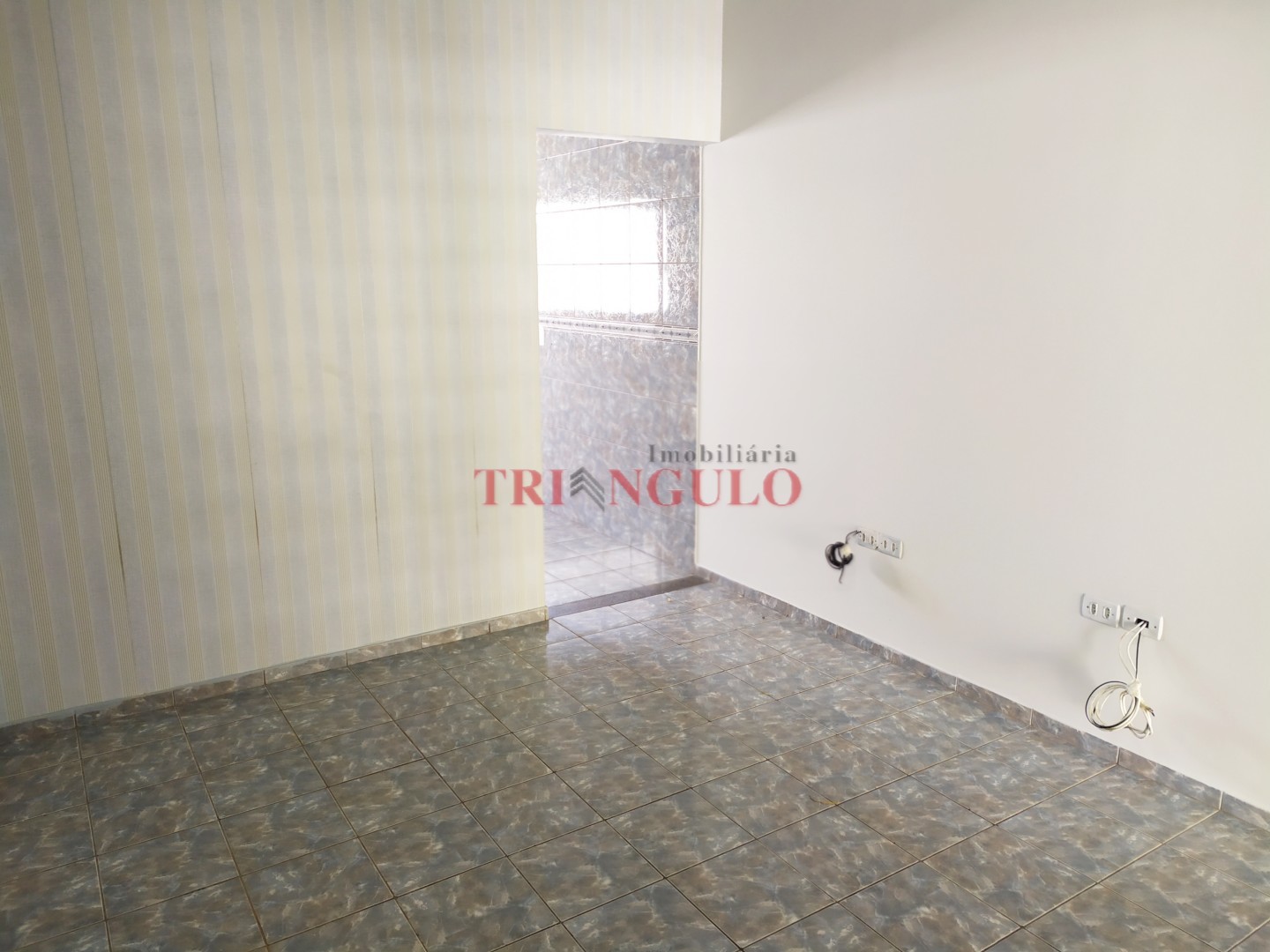 Casa Residencial para locacao no Zona VI em Umuarama com 0m² por R$ 1.000,00