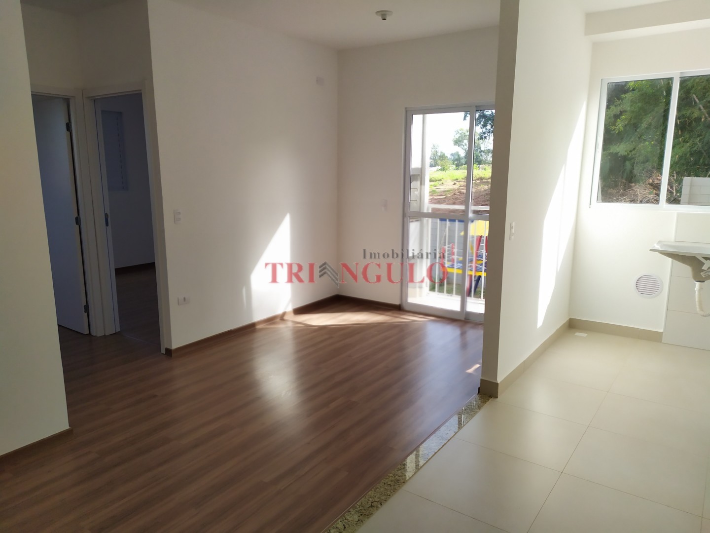 Apartamento para locacao no Zona V em Umuarama com 49,8m² por R$ 750,00
