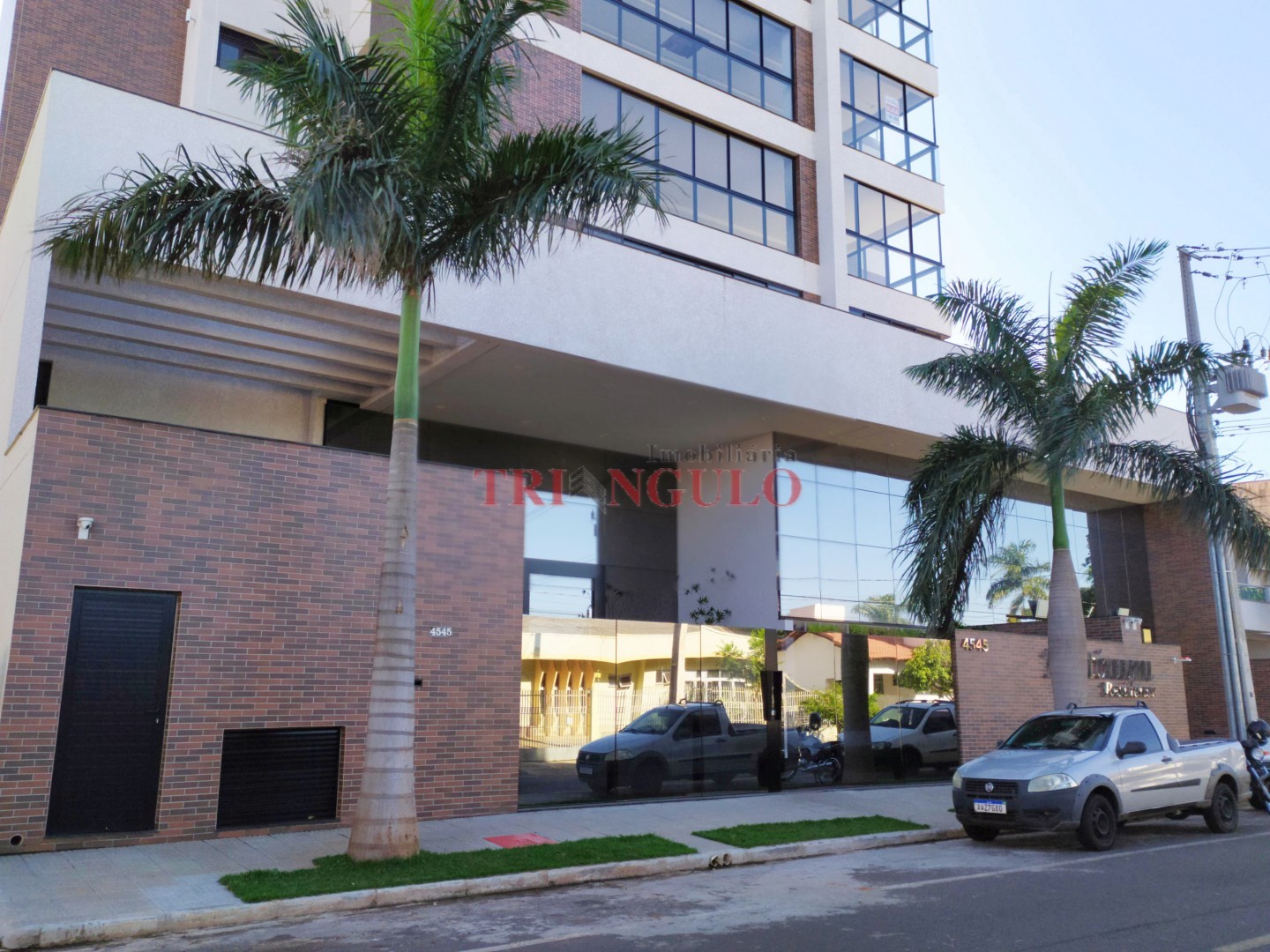 Apartamento para venda no Zona II em Umuarama com 467,21m² por R$ 1.800.000,00