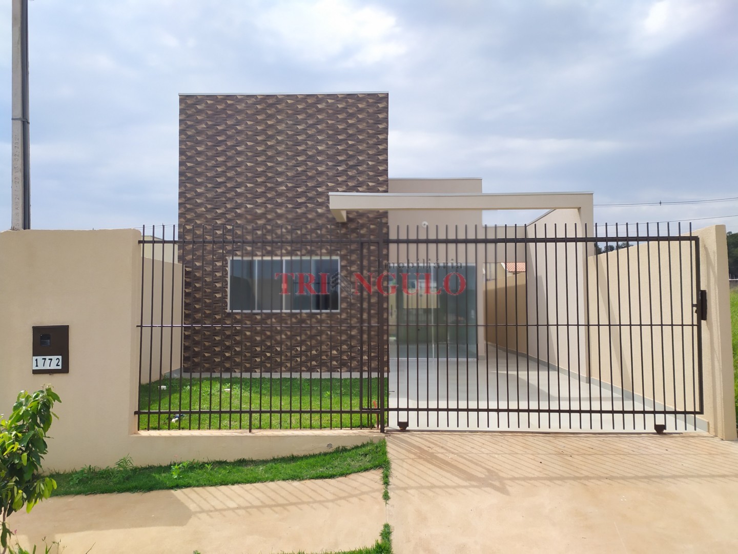 Casa Residencial para locacao no Parque Residencial Viena em Umuarama com 128,73m² por R$ 1.000,00