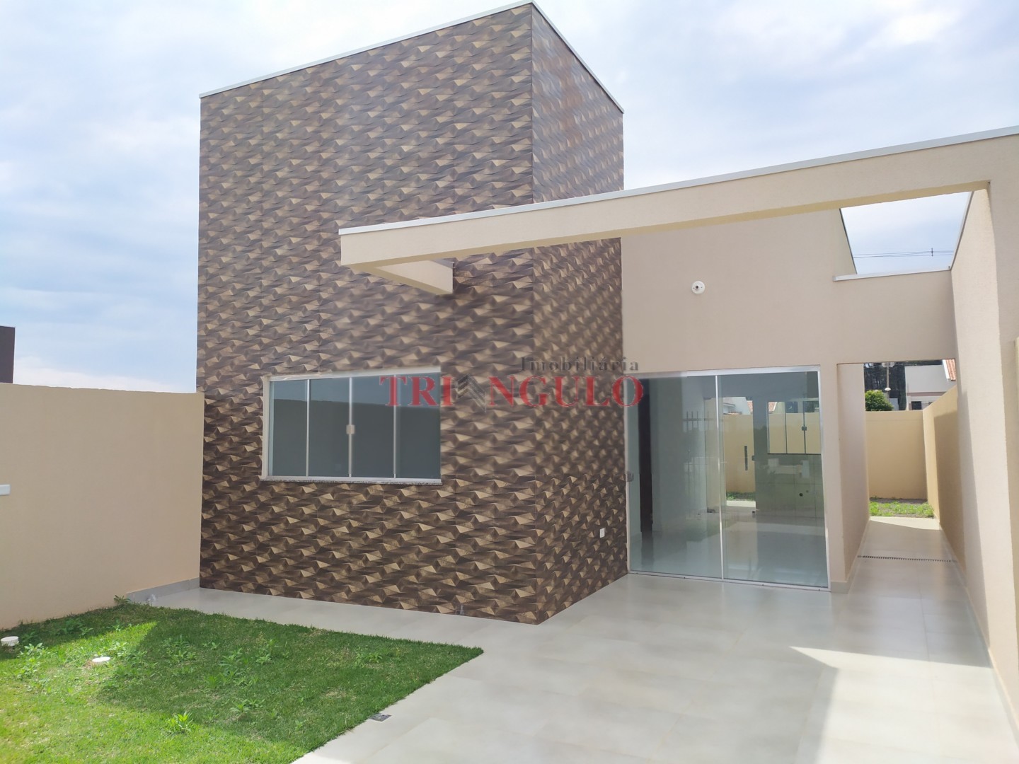 Casa Residencial para locacao no Parque Residencial Viena em Umuarama com 128,73m² por R$ 1.000,00
