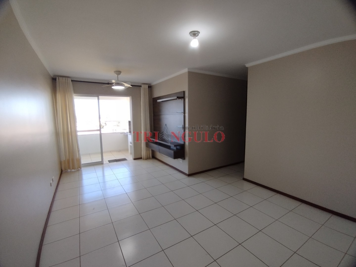 Apartamento para locacao no Jardim Cruzeiro em Umuarama com 0m² por R$ 1.500,00