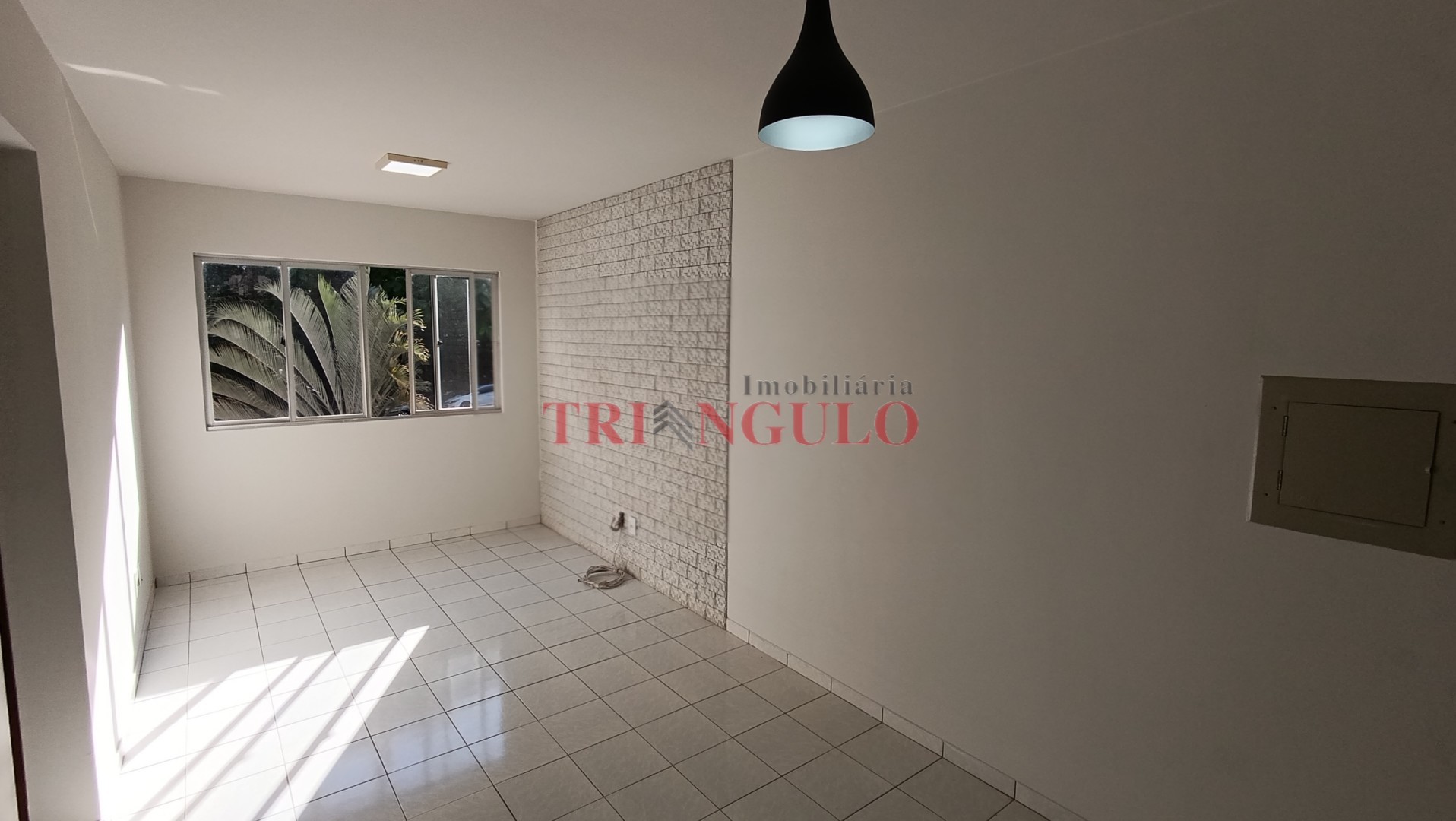 Apartamento para locacao no Zona I em Umuarama com 0m² por R$ 1.150,00