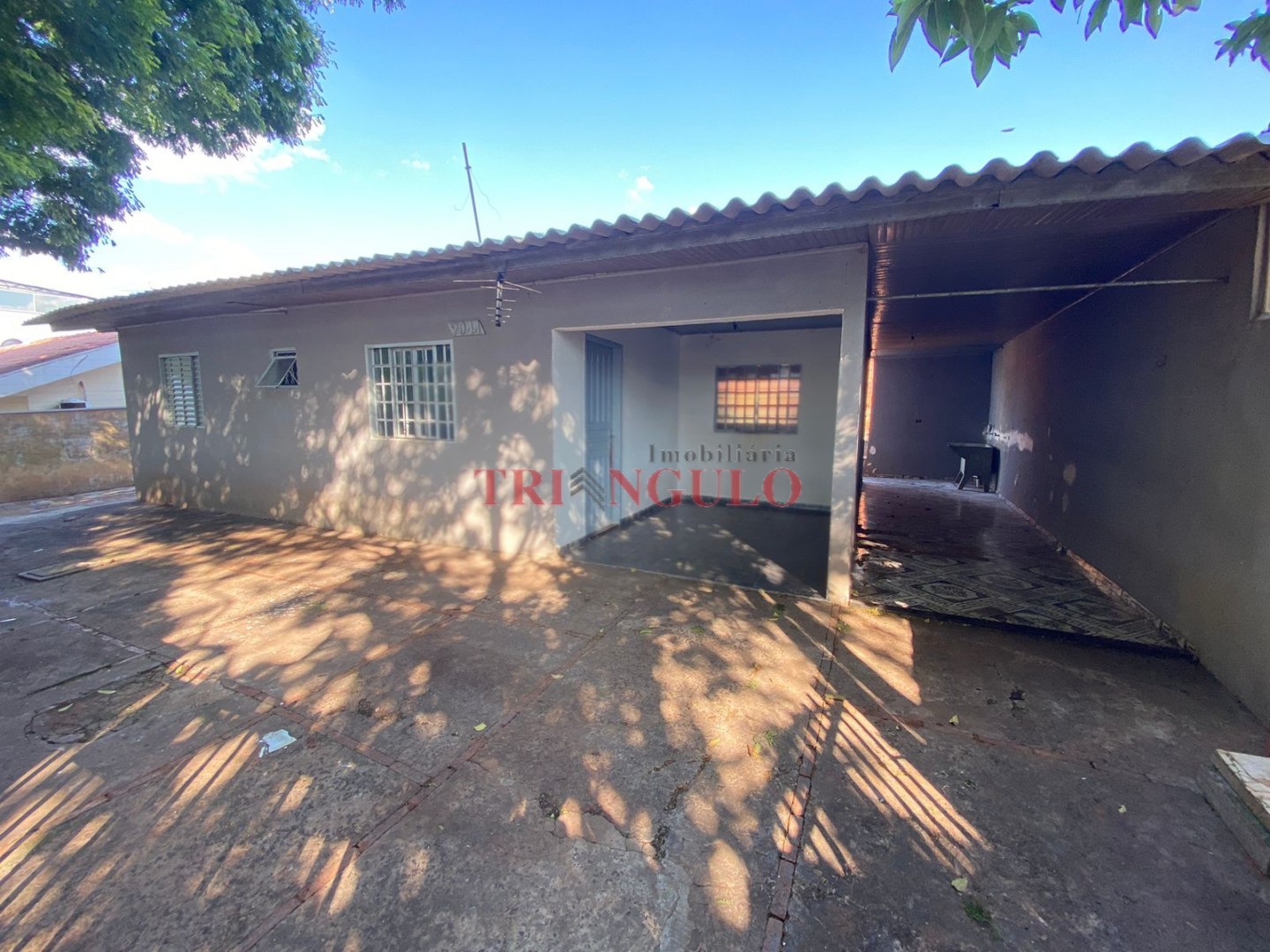 Casa para venda no Zona VI em Umuarama com 275,94m² por R$ 160.000,00