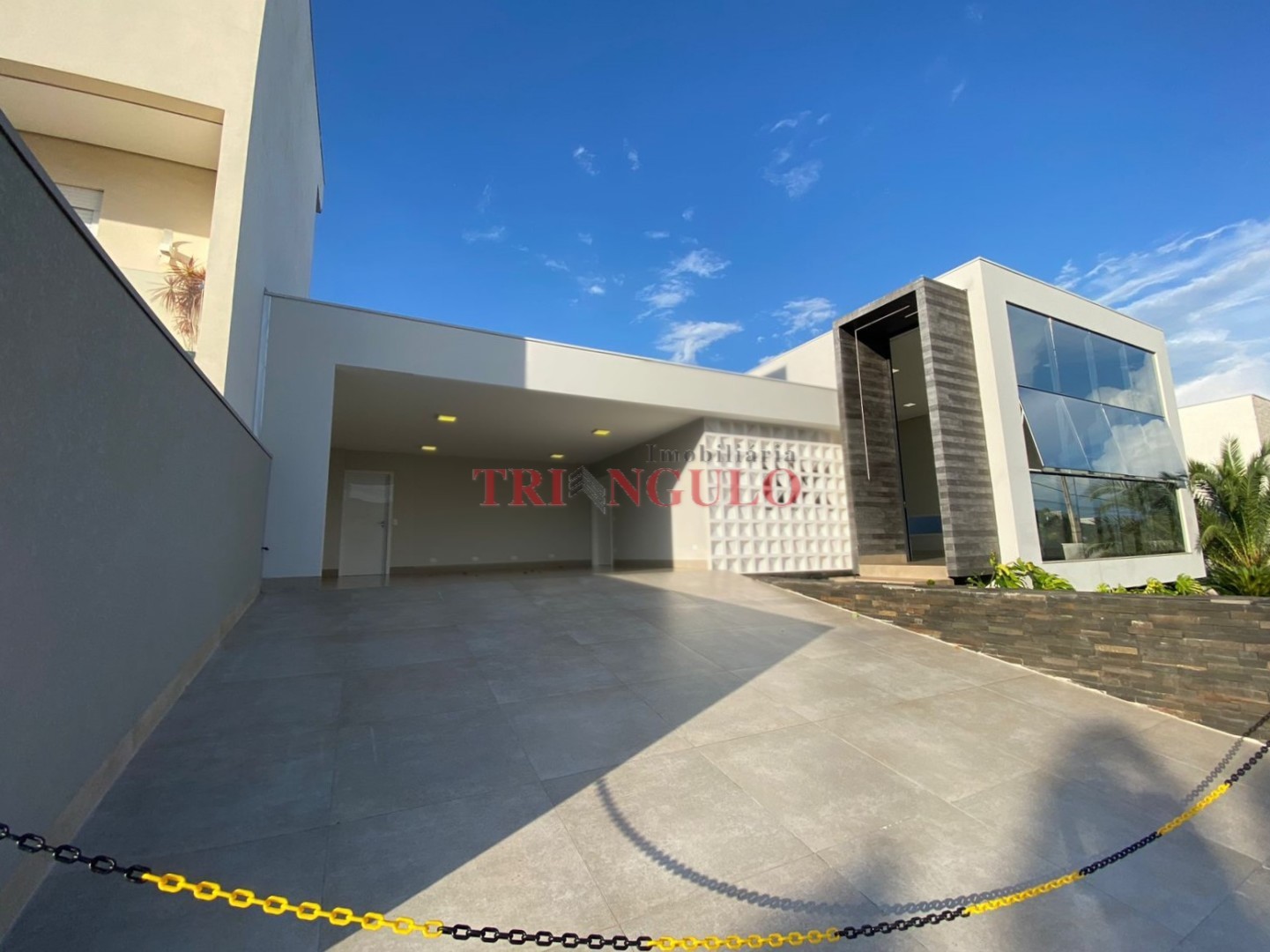 Casa para venda no Residencial Ecoville em Umuarama com 614,38m² por R$ 3.000.000,00