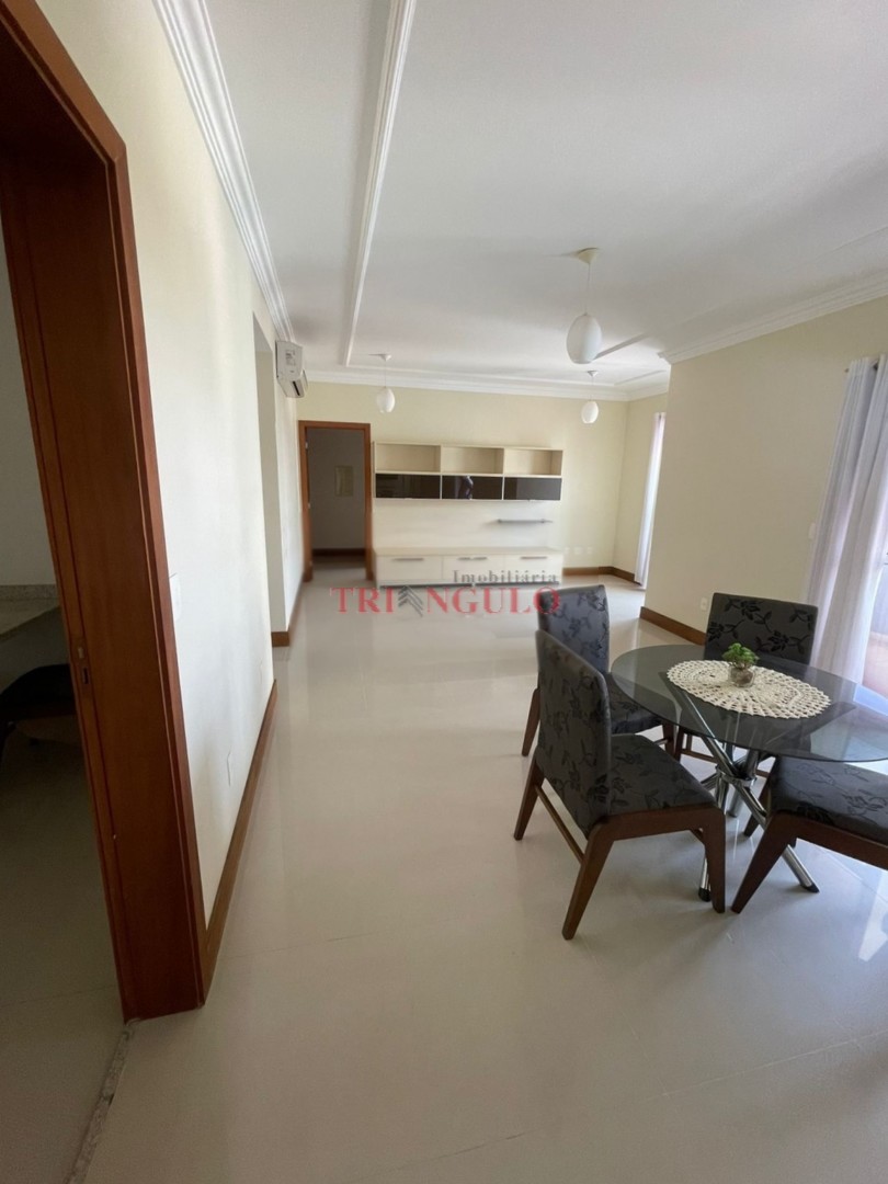 Apartamento para venda no Zona I em Umuarama com 260,23m² por R$ 720.000,00