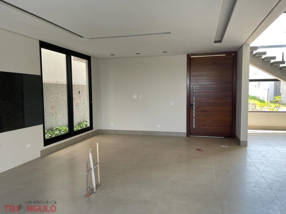 Casa para venda no Condominio Paysage Essenza em Umuarama com 243,52m² por R$ 1.370.000,00