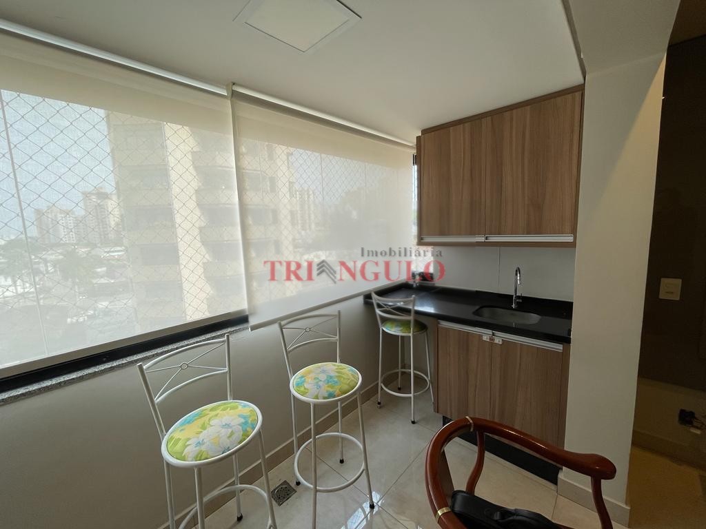 Apartamento para venda no Centro em Londrina com 212,42m² por R$ 880.000,00