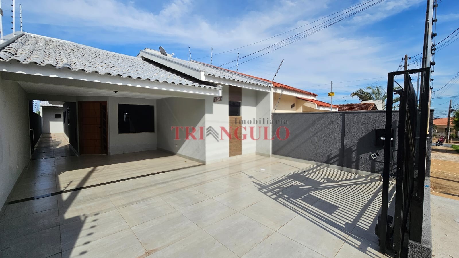 Casa para venda no Zona V em Umuarama com 270,76m² por R$ 392.000,00