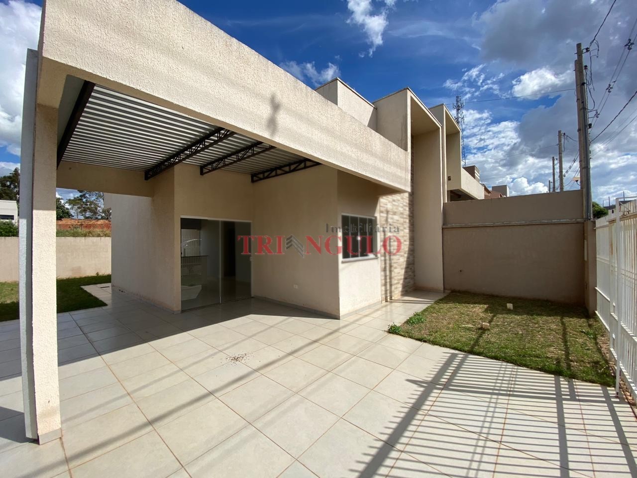Casa para venda no Parque Residencial Viena 03 em Umuarama com 186,9m² por R$ 220.000,00